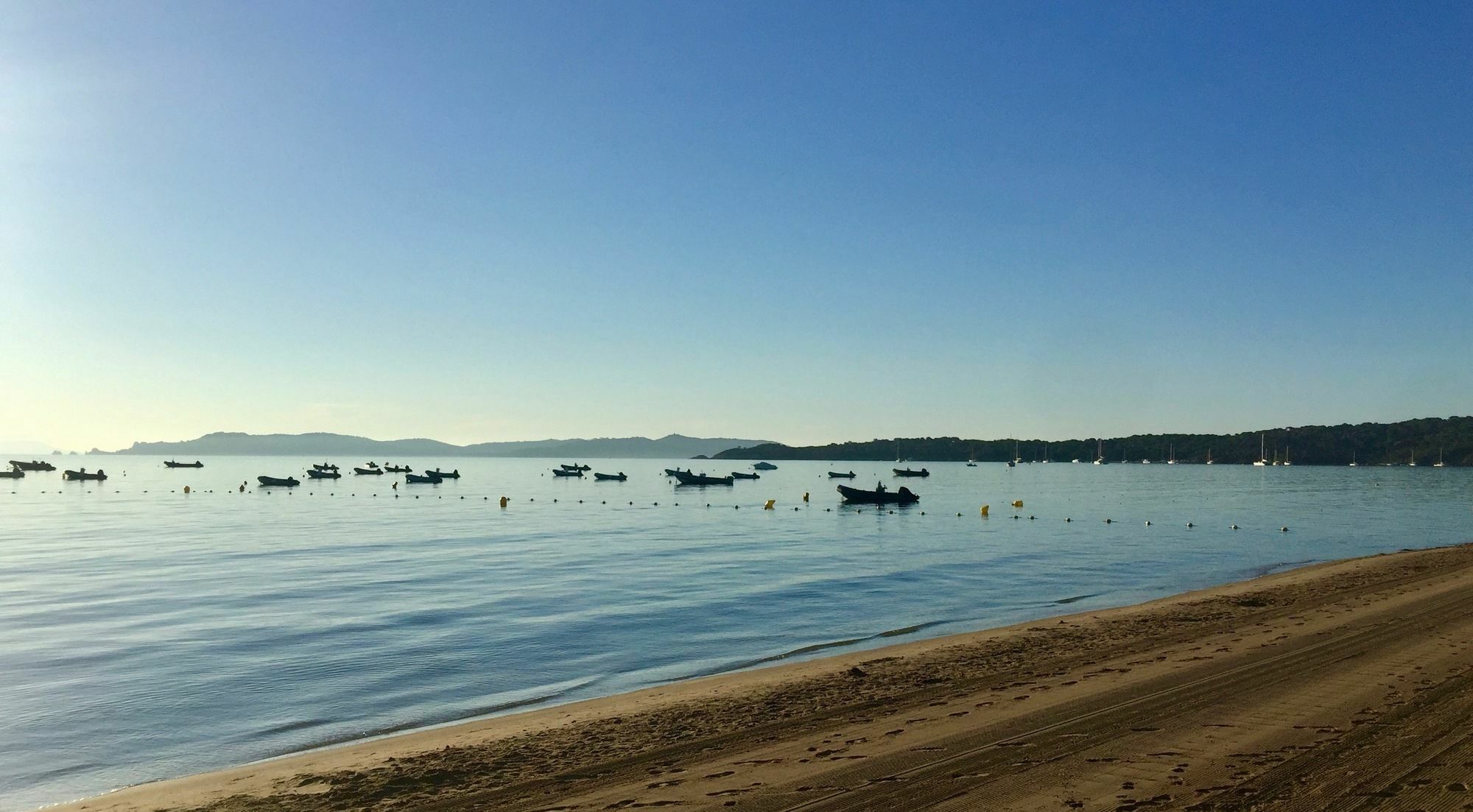 Le Cube Hotel Design A Hyeres Plage Avec Piscine Et Cuisine Екстер'єр фото