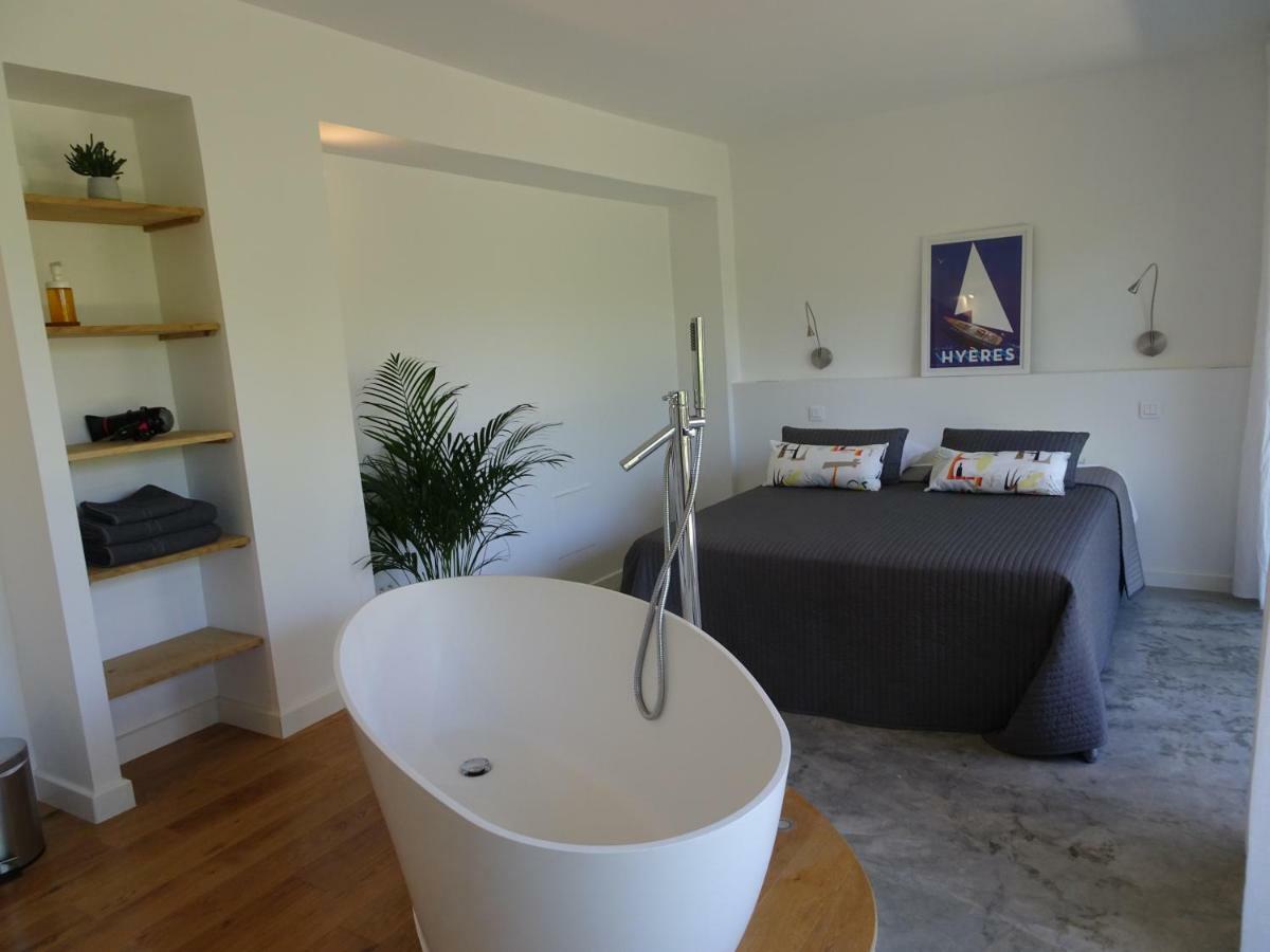 Le Cube Hotel Design A Hyeres Plage Avec Piscine Et Cuisine Екстер'єр фото